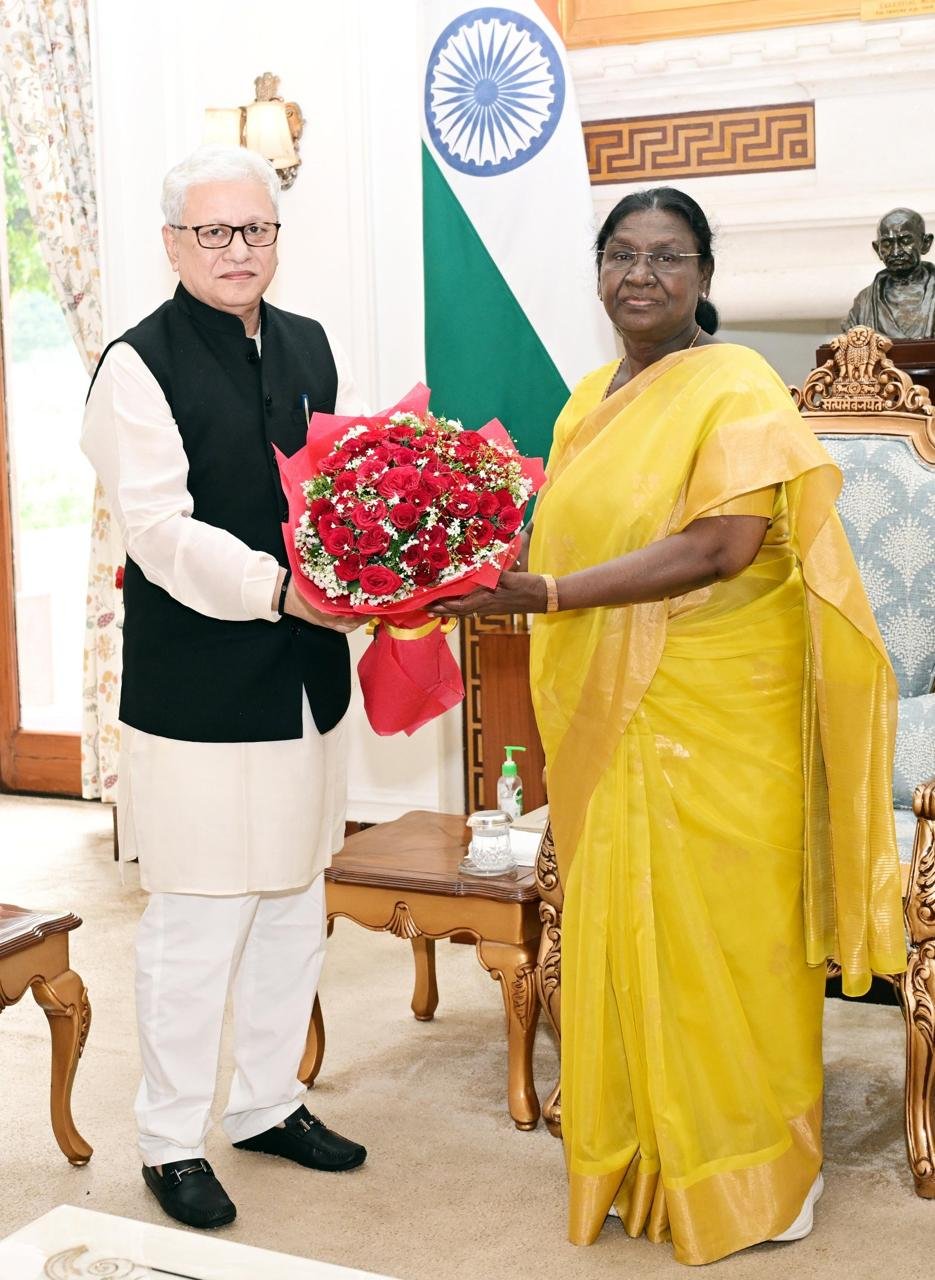 राज्यपाल जिष्णू देव वर्मा यांची राष्ट्रपती, उपराष्ट्रपतींसमवेत भेट